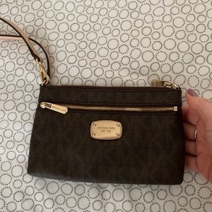 Michael Kors wristlet